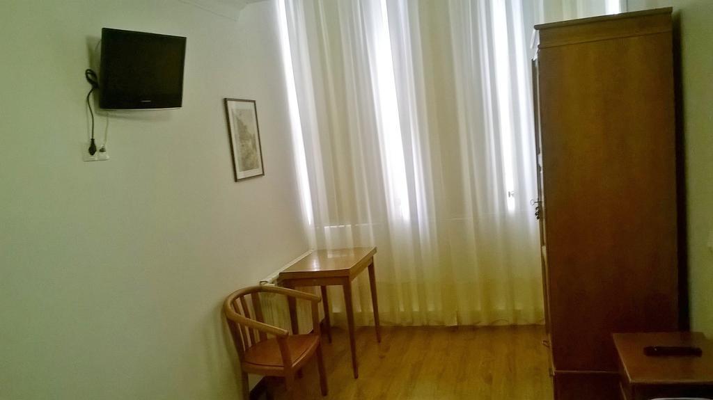 Hostal El Cairo Ferrol Dış mekan fotoğraf