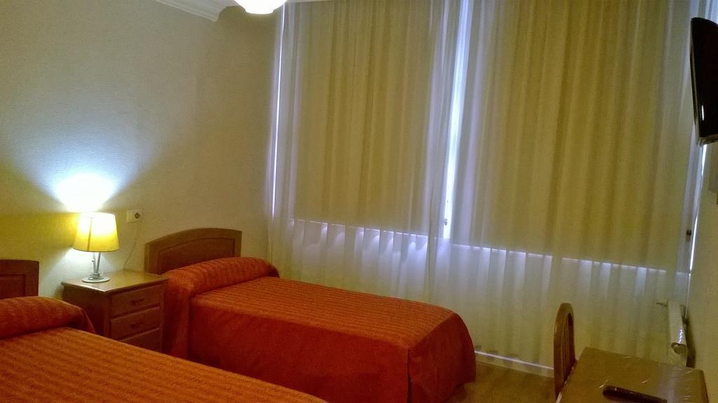 Hostal El Cairo Ferrol Dış mekan fotoğraf